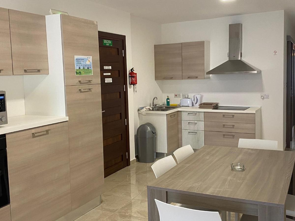 Sunrise Court Apartment Marsaskala Exterior photo