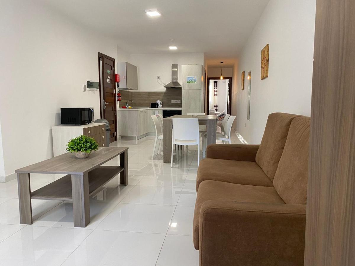 Sunrise Court Apartment Marsaskala Exterior photo