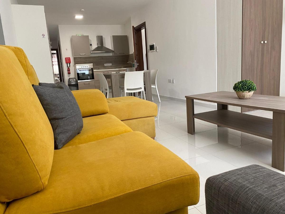 Sunrise Court Apartment Marsaskala Exterior photo