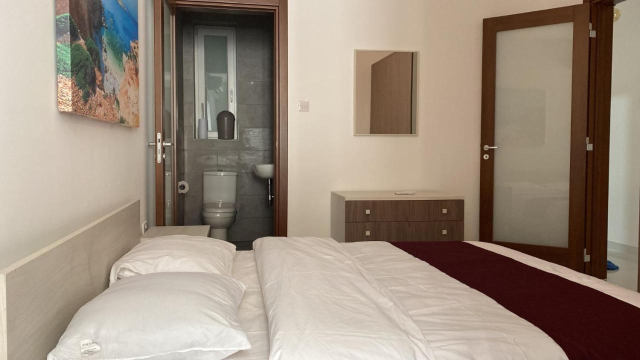 Sunrise Court Apartment Marsaskala Exterior photo