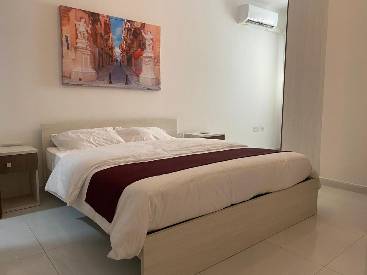 Sunrise Court Apartment Marsaskala Exterior photo